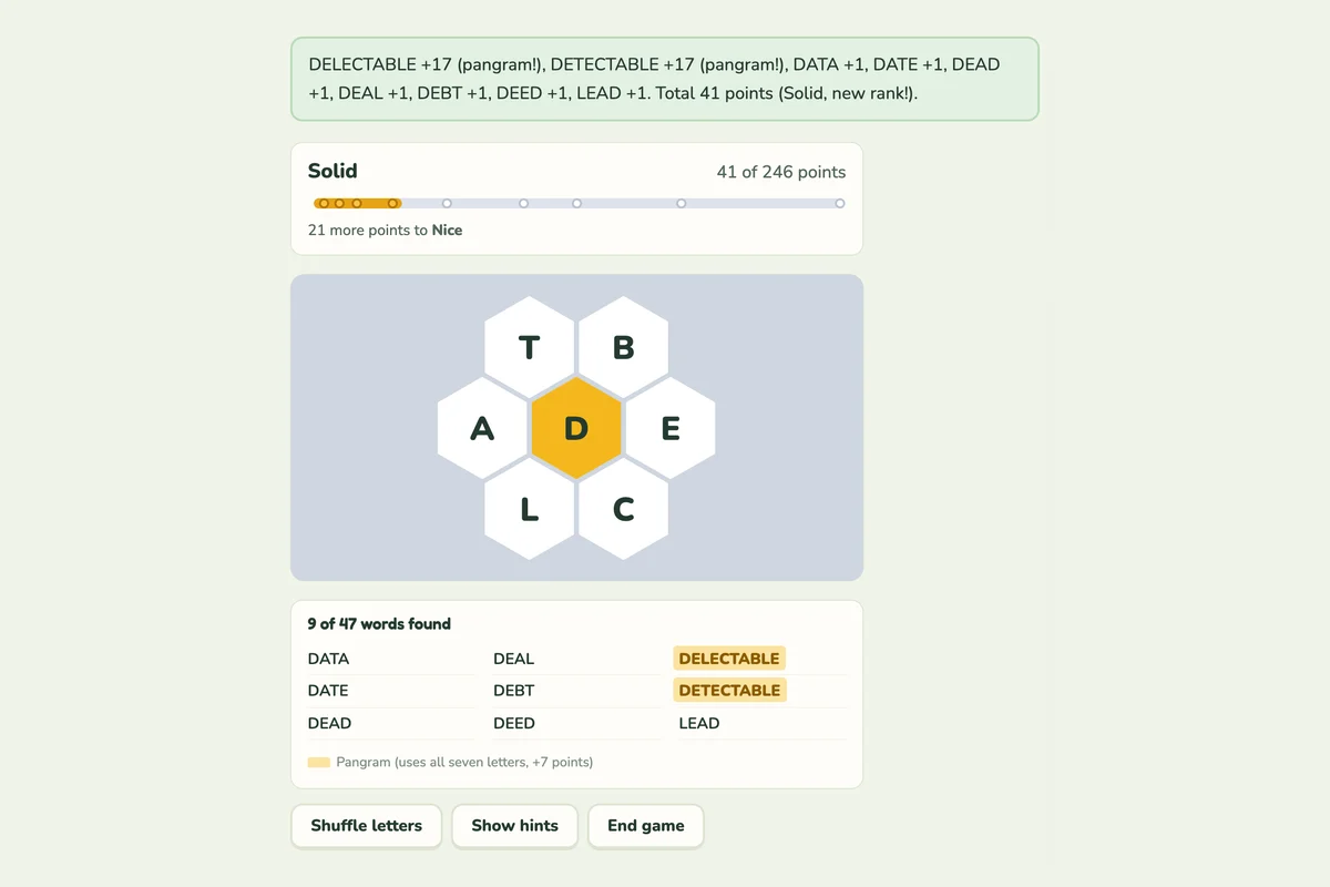 Screenshot of Honeycomb being played